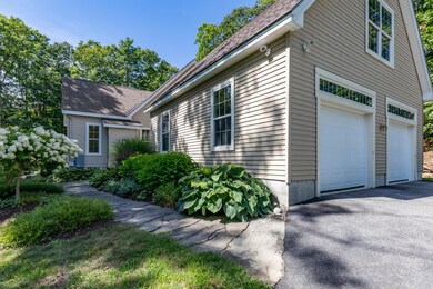 331 Lafayette St, Yarmouth, ME 04096 - photo 2