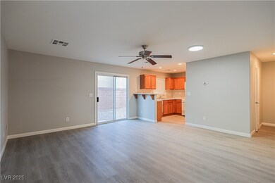 8378 Pearl Beach Ct, Las Vegas, NV 89139 - photo 5