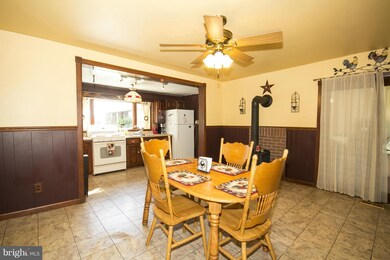 811 Norris Ln, Essex, MD 21221 - photo 7