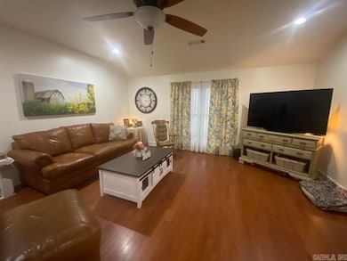 11258 Maple Grove Ln, Trumann, AR 72472 - photo 3