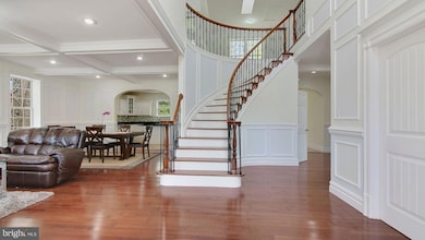 3607 University Dr, Fairfax, VA 22030 - photo 6