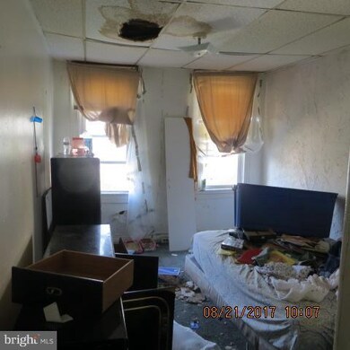 2126 N Fulton Ave, Baltimore, MD 21217 - photo 6