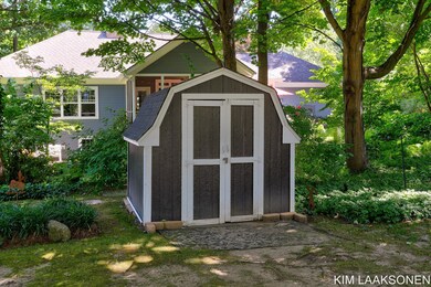 5-web-or-mls-149 Tyler St, Saugatuck-3