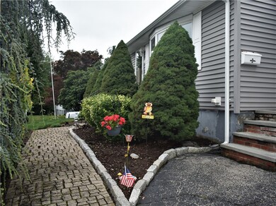 11 Birchview Dr, Cranston, RI 02920 - photo 3