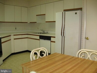 Towers Condominiums unit 106B, Baltimore, MD 21209 - photo 6