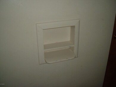 Bonita phone nook