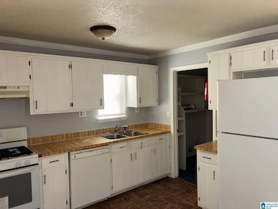 3029 Apple Valley Ln, Birmingham, AL 35215 - photo 2