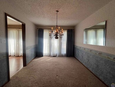 6010 SW 43rd Terrace, Topeka, KS 66610 - photo 4