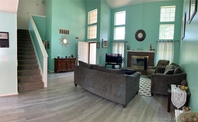 2704 S Narcissus Ct, Broken Arrow, OK 74012 - photo 6