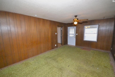 1217 E Avenue A, Hutchinson, KS 67501 - photo 7