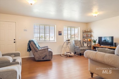 215 Little Cedar Dr, Hansen, ID 83342 - photo 7