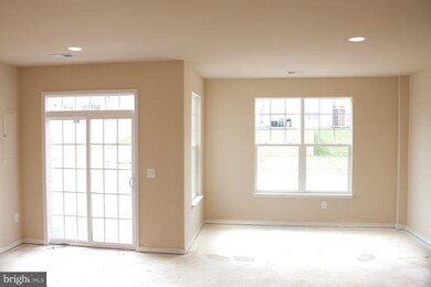 42294 Shoover Square, Chantilly, VA 20152 - photo 3