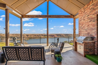 306 Palomino Dr, Lubbock, TX 79404 - photo 6