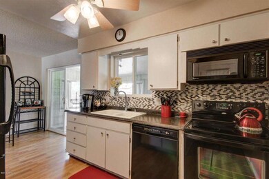Kitchen 3 (19)