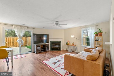 13928 Winding Ridge Ln, Centreville, VA 20121 - photo 6