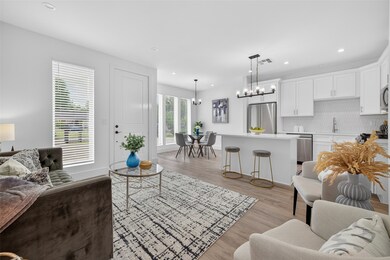 5027 Willow Glen Dr unit B, Houston, TX 77033 - photo 3