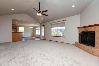 452 Royal Ln, Clever, MO 65631 - photo 3