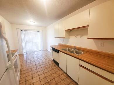 1001 Foster Rd unit A-2, Sebastian, FL 32958 - photo 2