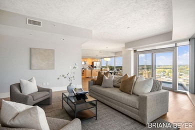 15-web-or-mls-335-bridge-st-nw-907