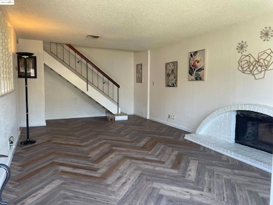 2585 El Portal Dr unit C, San Pablo, CA 94806 - photo 4