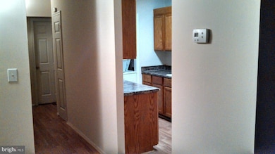 5536 Karen Elaine Dr unit 1613, New Carrollton, MD 20784 - photo 4