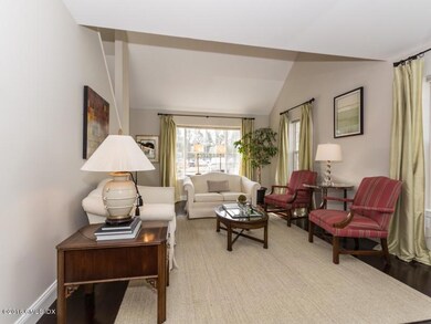 115 Top Gallant Rd unit 3, Stamford, CT 06902 - photo 3