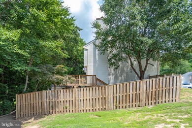 3616 Wharf Ln, Triangle, VA 22172 - photo 3