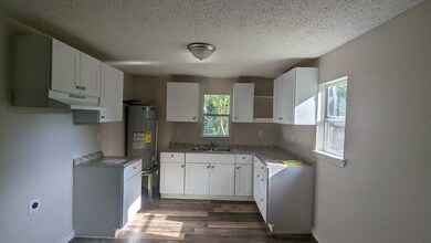 4601 Leffingwell St unit B, Houston, TX 77026 - photo 6