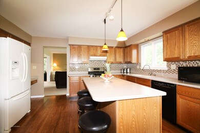 1900 W Downer Place, Aurora, IL 60506 - photo 6