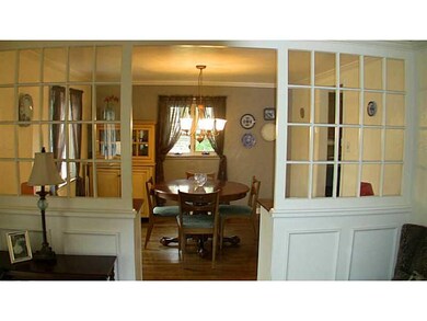 Dining Room. Check out the original paynes of glas