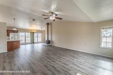 4702 Camaron Ave, Farmington, NM 87402 - photo 5