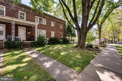 435 Sycamore Rd, Reading, PA 19611 - photo 3