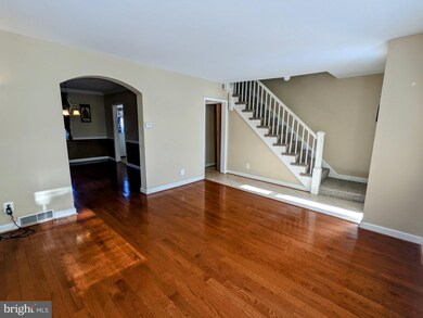 3900 Bareva Rd, Baltimore, MD 21215 - photo 5