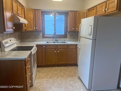 6750 Baxter Terrace Cir, Anchorage, AK 99504 - photo 5