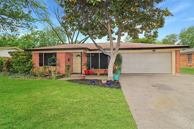 5009 Roberta Dr, North Richland Hills, TX 76180 - photo 2