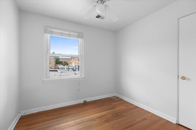 unlisted-address, Chicago, IL 60613 - photo 6