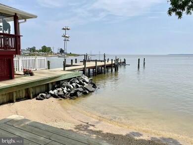 122 Beach Dr, Colonial Beach, VA 22443 - photo 3