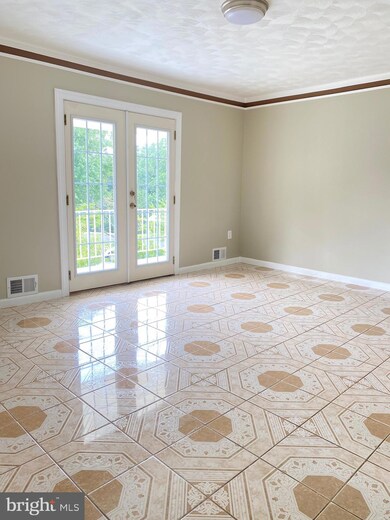 3498 Beechwood Ln, Triangle, VA 22172 - photo 4