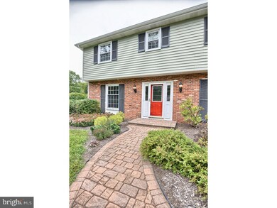 135 Ravenhill Rd, Phoenixville, PA 19460 - photo 2