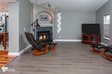 04-Living Room_DMD_3498-Edit