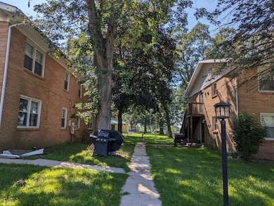 812 W Daumer Rd unit C3, Kouts, IN 46347 - photo 2