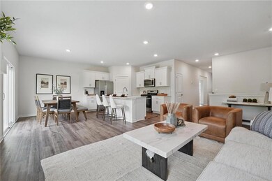 21808 Lucca Ln, Peculiar, MO 64078 - photo 6