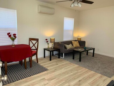 10734mcvinelivingroom1