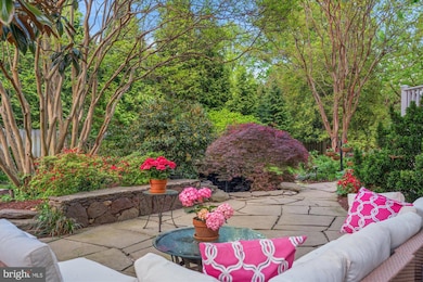 509 Lloyds Ln, Alexandria, VA 22302 - photo 7