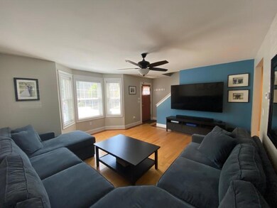 Living Room 2 (Custom)