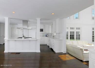 Gourmet Kitchen
