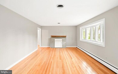 11309 Wacomor Dr, Germantown, MD 20876 - photo 6