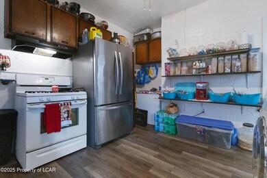 152 Willow St, Plymouth, PA 18651 - photo 7