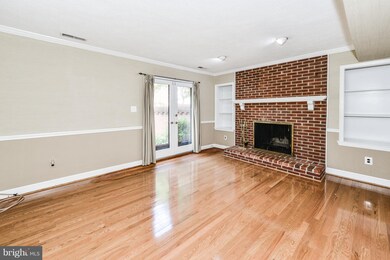 215 Great Falls St, Falls Church, VA 22046 - photo 4