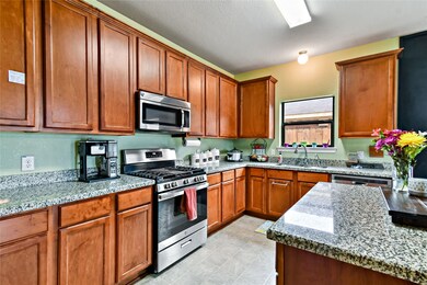 422 De Coster Blvd, Alvin, TX 77511 - photo 7